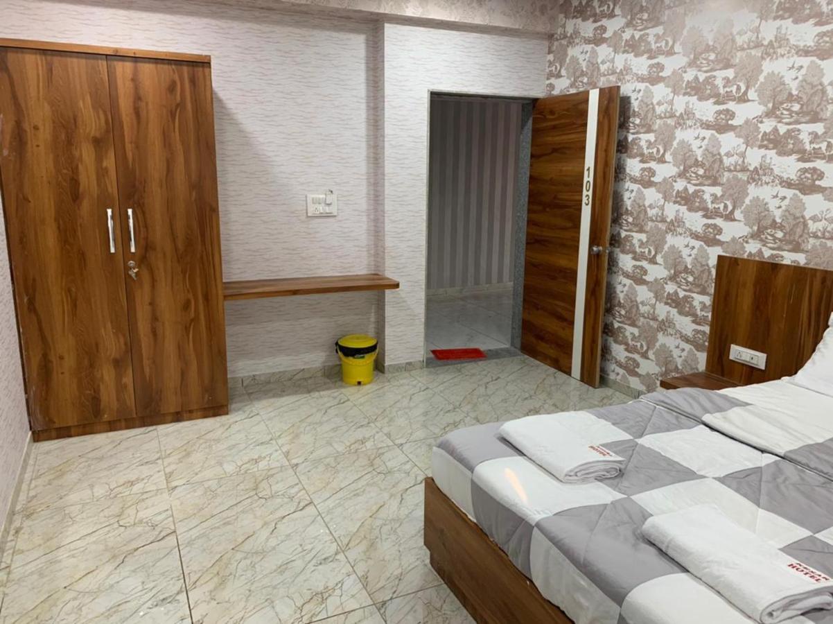 Kesar Hotel Viramgam エクステリア 写真