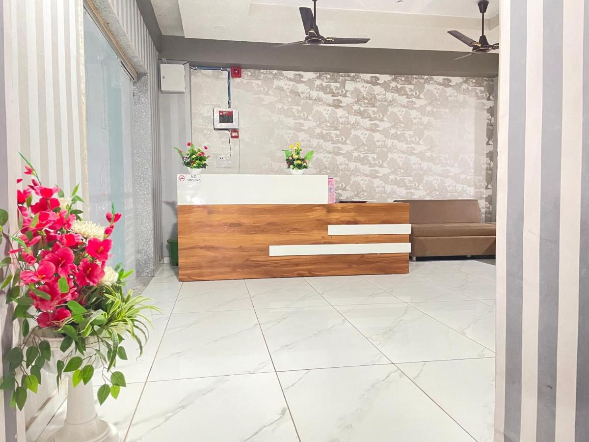 Kesar Hotel Viramgam エクステリア 写真