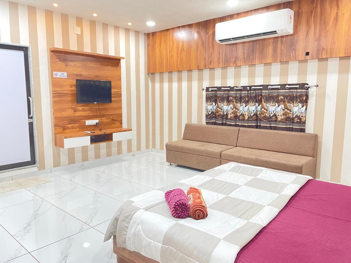 Kesar Hotel Viramgam エクステリア 写真